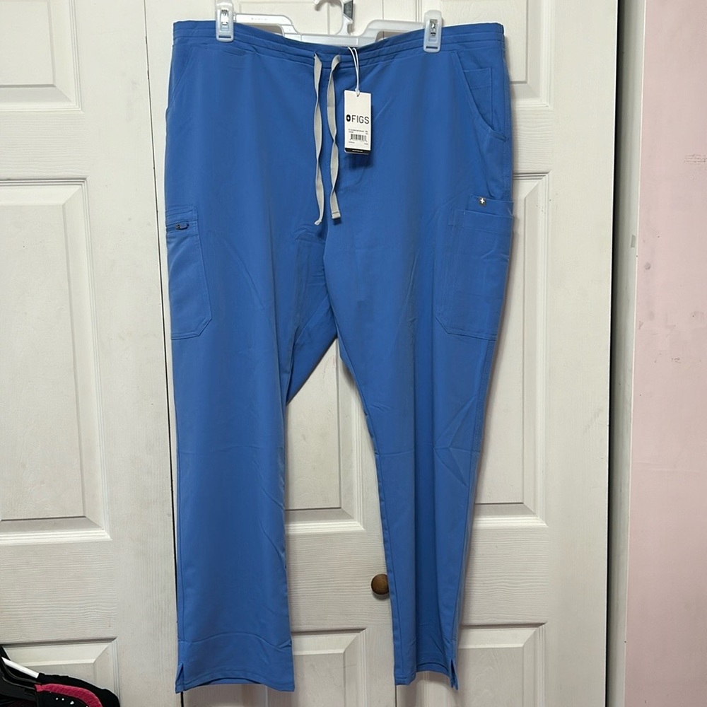 NWT Figs Scrub Pants